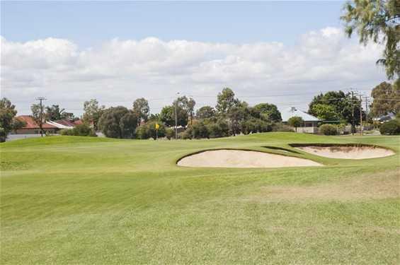 West Lakes Golf Club