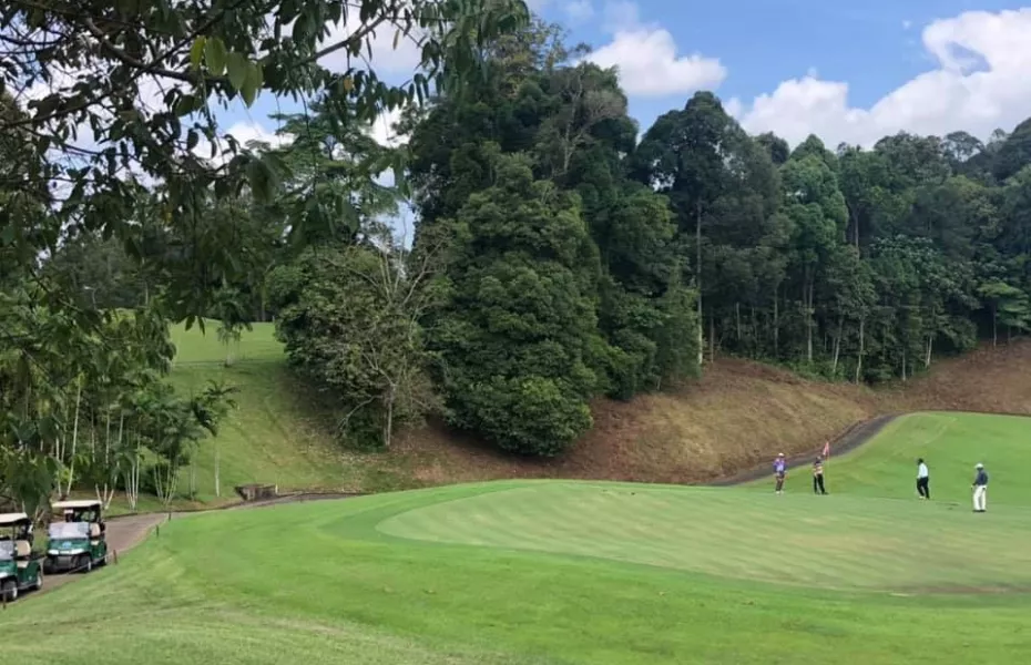 Kelab Golf Bukit Besi