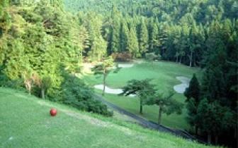 鹫岳高原高尔夫球会