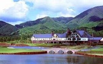 轻井泽高原高尔夫球会