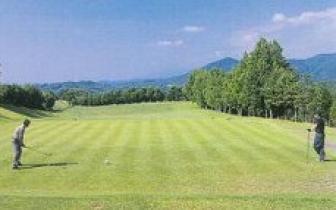 盛冈高尔夫球会