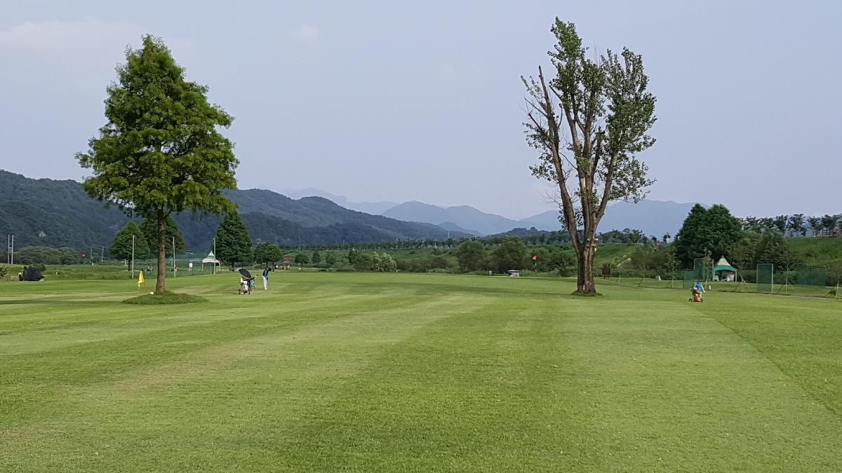 宜宁生态高尔夫球会