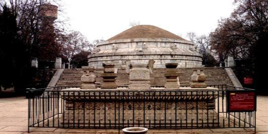 袁世凯墓 - 星际高球联盟-中国精英人士高尔夫旅游度假实景