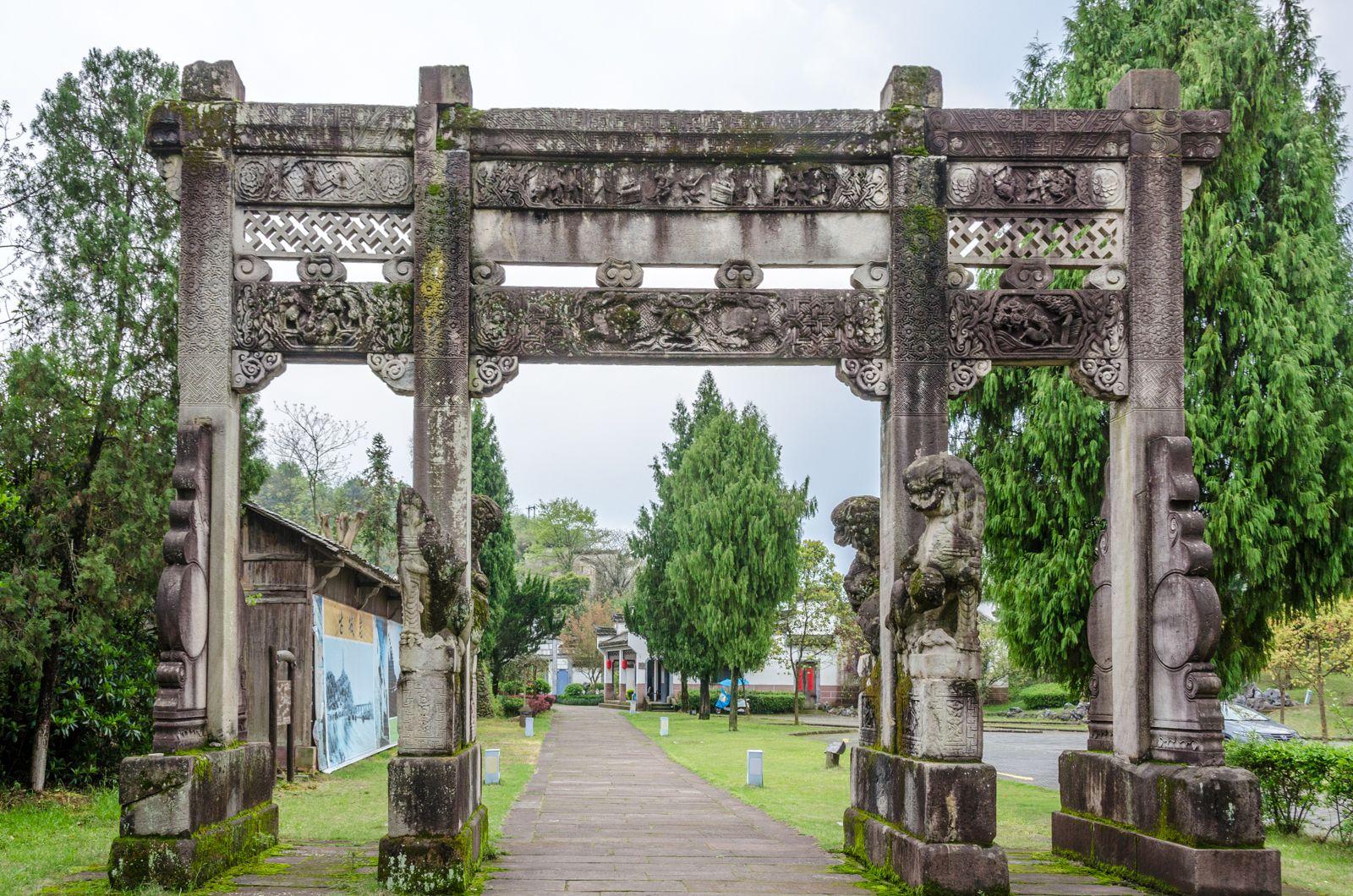 古城岩 - 星际高球联盟-中国精英人士高尔夫旅游度假实景