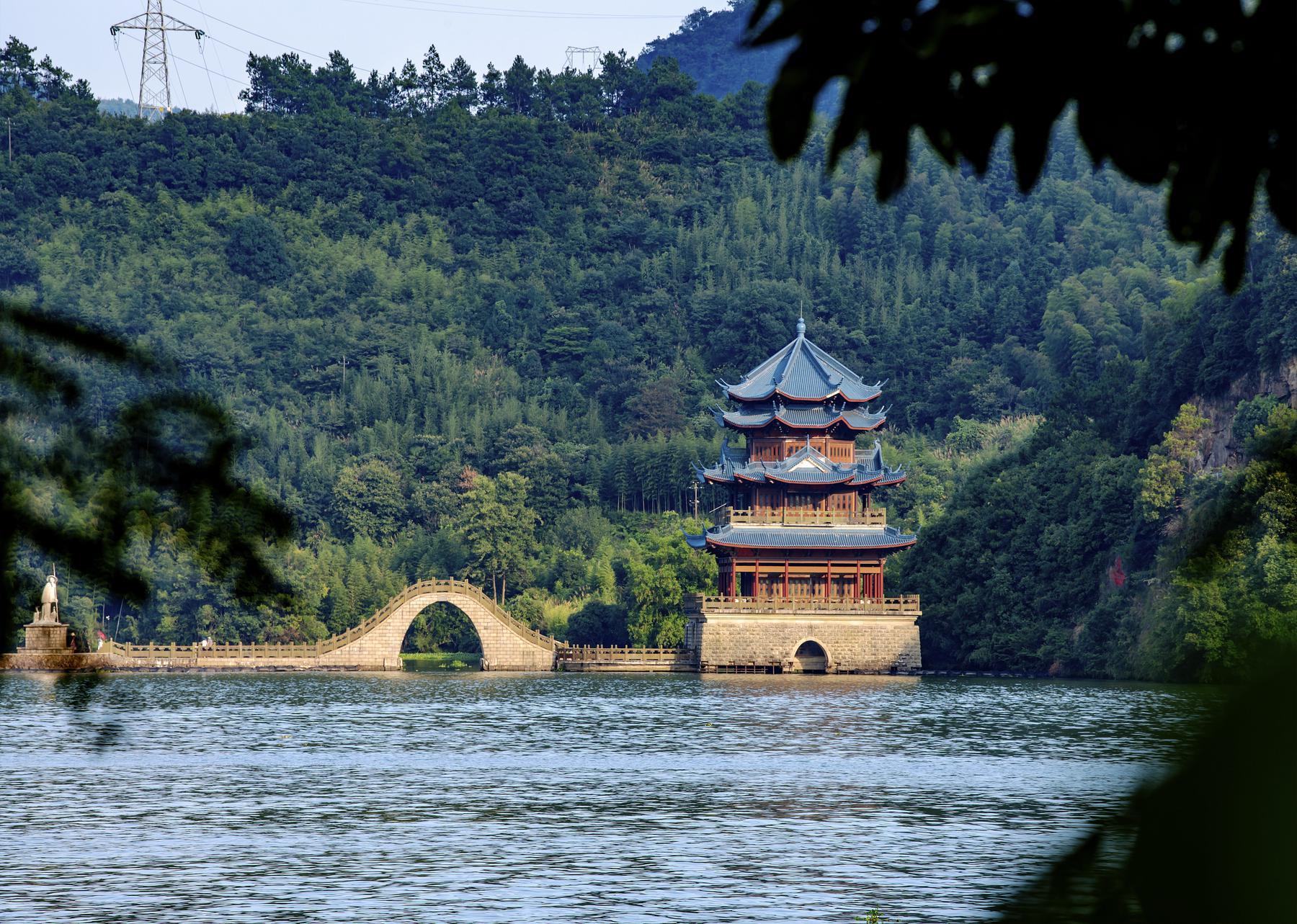 严子陵钓台景区 - 星际高球联盟-中国精英人士高尔夫旅游度假实景
