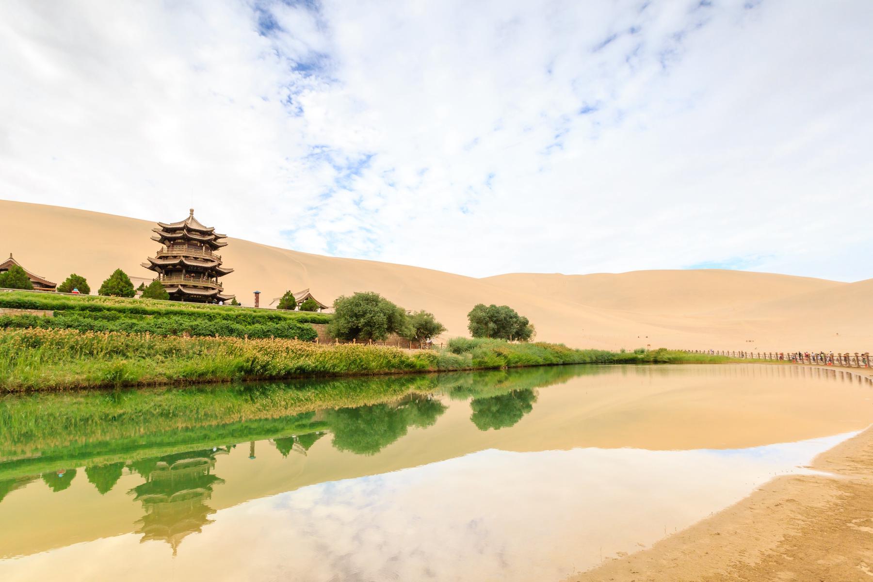 鸣沙山月牙泉 - 星际高球联盟-中国精英人士高尔夫旅游度假实景