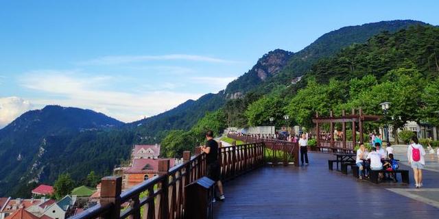 庐山牯岭街心公园 - 星际高球联盟-中国精英人士高尔夫旅游度假实景