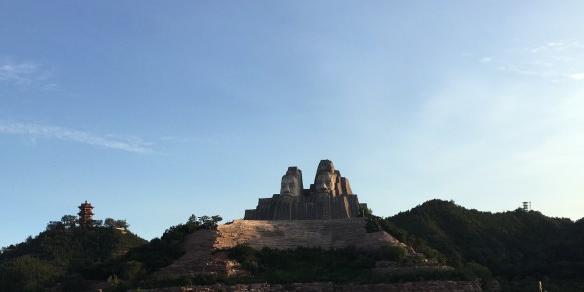 炎黄二帝塑像 - 星际高球联盟-中国精英人士高尔夫旅游度假实景
