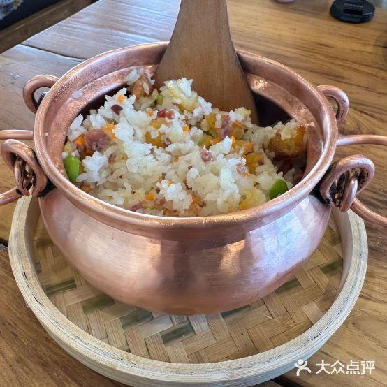 浮娴小锅饭·云南民俗风味餐厅(束河古镇店) - 星际高球联盟-中国精英人士高尔夫旅游度假实景