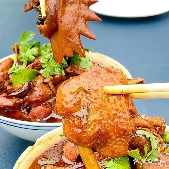 双凤大妮黄焖鸡店 - 星际高球联盟-中国精英人士高尔夫旅游度假实景