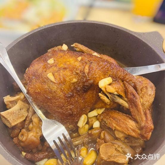 大红灯笼(万达店) - 星际高球联盟-中国精英人士高尔夫旅游度假实景