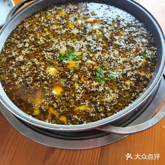 宴溪江藤椒鱼(远望一号店) - 星际高球联盟-中国精英人士高尔夫旅游度假实景