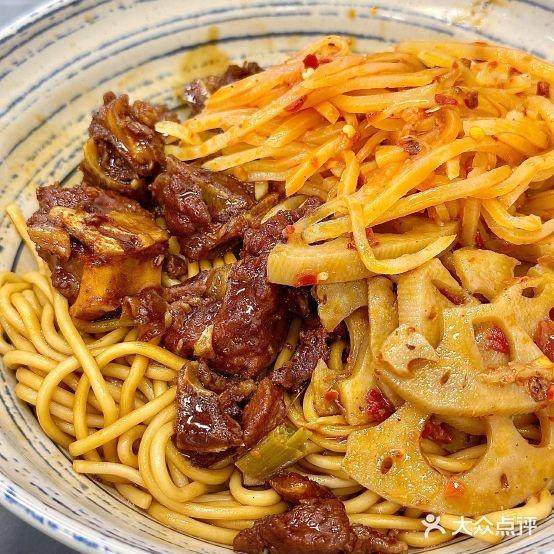 小伙子干挑面(苕溪路店) - 星际高球联盟-中国精英人士高尔夫旅游度假实景