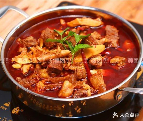 刘一锅筋头巴脑(万福路店) - 星际高球联盟-中国精英人士高尔夫旅游度假实景