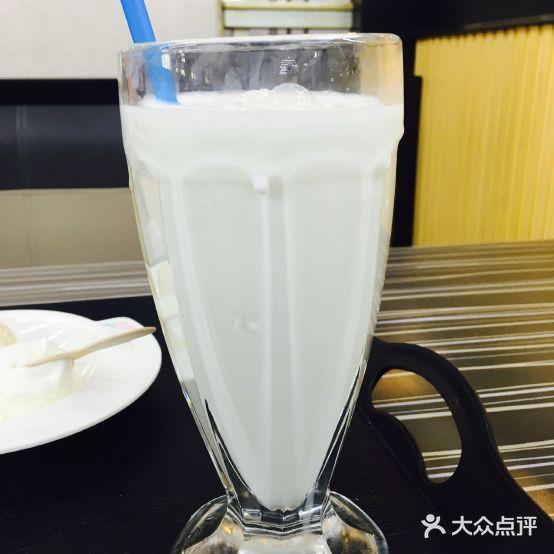 艾尔斯雪世界冷饮(市府路店) - 星际高球联盟-中国精英人士高尔夫旅游度假实景