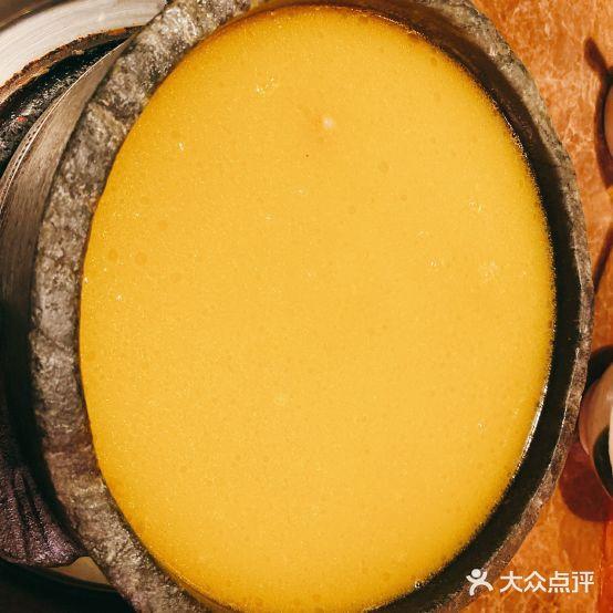 蜀中吴石锅养身板栗鸡 - 星际高球联盟-中国精英人士高尔夫旅游度假实景