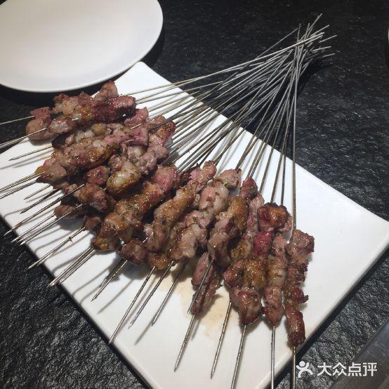 老万烧烤(典逸心洲店) - 星际高球联盟-中国精英人士高尔夫旅游度假实景