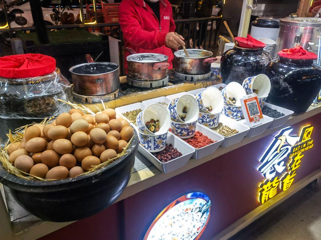 红街夜市芝士烤榴莲 - 星际高球联盟-中国精英人士高尔夫旅游度假实景