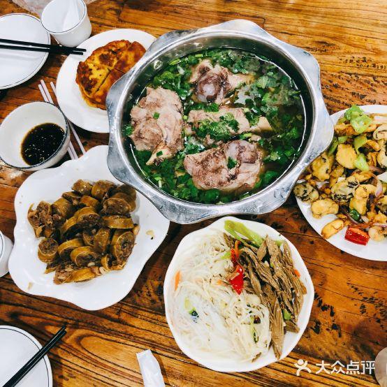 博爱屠王大骨头(总店) - 星际高球联盟-中国精英人士高尔夫旅游度假实景