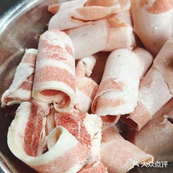 雷董东北佬烤肉店(梅林总店) - 星际高球联盟-中国精英人士高尔夫旅游度假实景