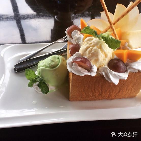 维纳斯酒店-忆咖啡观景餐厅(象山公园店) - 星际高球联盟-中国精英人士高尔夫旅游度假实景