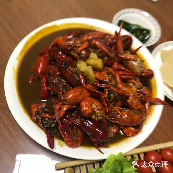 湖中情(蓝波湾第一街店) - 星际高球联盟-中国精英人士高尔夫旅游度假实景
