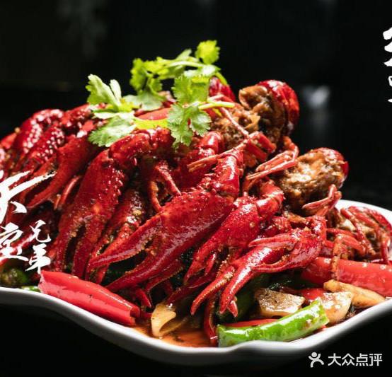 天宝兄弟·湘菜龙虾馆(梅林直营店) - 星际高球联盟-中国精英人士高尔夫旅游度假实景
