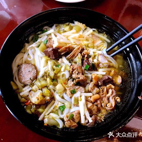 龙州珍姐鸡肉粉(滨江店) - 星际高球联盟-中国精英人士高尔夫旅游度假实景