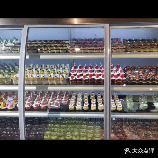 新艺自助美食城(扬中店) - 星际高球联盟-中国精英人士高尔夫旅游度假实景