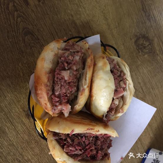 闫家驴肉火烧(五四店) - 星际高球联盟-中国精英人士高尔夫旅游度假实景