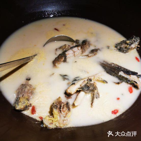 巴中枣林鱼旗舰店(回风店) - 星际高球联盟-中国精英人士高尔夫旅游度假实景