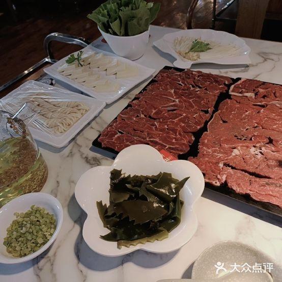 云聚汇牛很鲜潮汕牛肉火锅(新天润店) - 星际高球联盟-中国精英人士高尔夫旅游度假实景