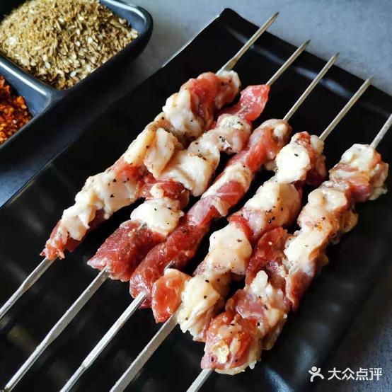 嘚色老板娘的烤肉店(晨晖店) - 星际高球联盟-中国精英人士高尔夫旅游度假实景