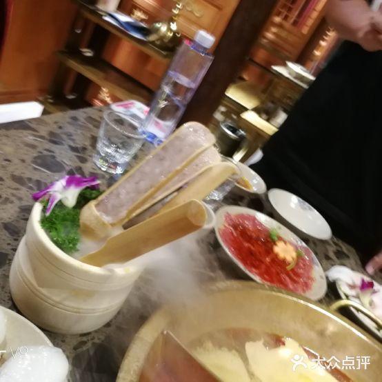 小龙坎老火锅(大新店) - 星际高球联盟-中国精英人士高尔夫旅游度假实景