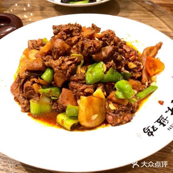 血站大盘鸡(建设店) - 星际高球联盟-中国精英人士高尔夫旅游度假实景