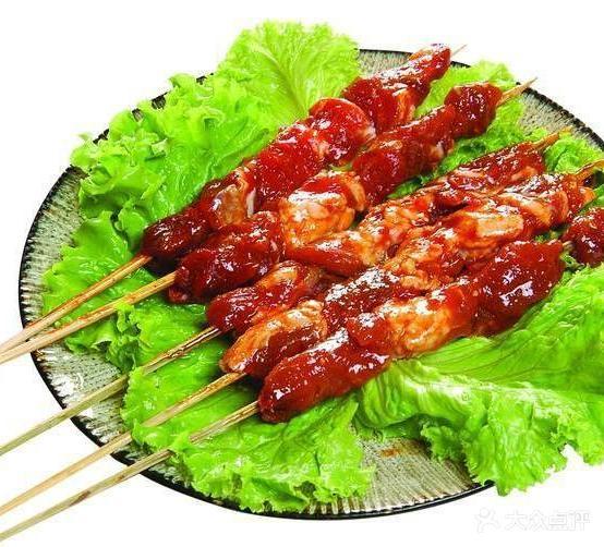 马克力木手抓炕锅烤羊肉(盐湖一小区店) - 星际高球联盟-中国精英人士高尔夫旅游度假实景