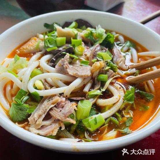 虾子闵家羊肉粉(326国道店) - 星际高球联盟-中国精英人士高尔夫旅游度假实景