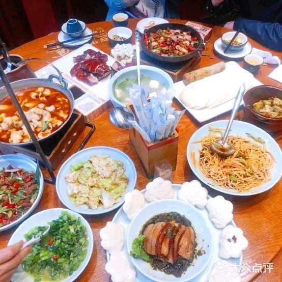 老滇山寨·云南民族特色菜(经开区店) - 星际高球联盟-中国精英人士高尔夫旅游度假实景