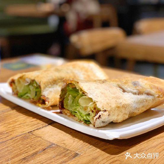 兄弟8个(聚银时代店) - 星际高球联盟-中国精英人士高尔夫旅游度假实景