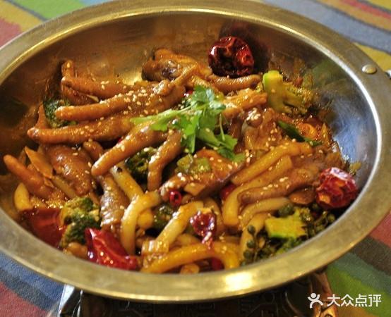 滋滋烤鱼(仿古街店) - 星际高球联盟-中国精英人士高尔夫旅游度假实景