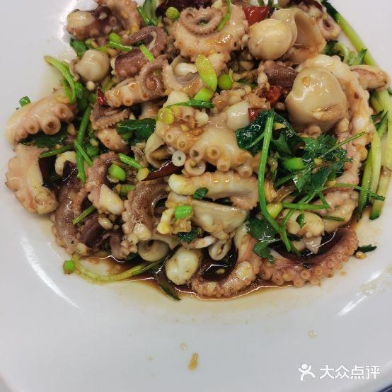 大众海鲜(巨龙北路店) - 星际高球联盟-中国精英人士高尔夫旅游度假实景
