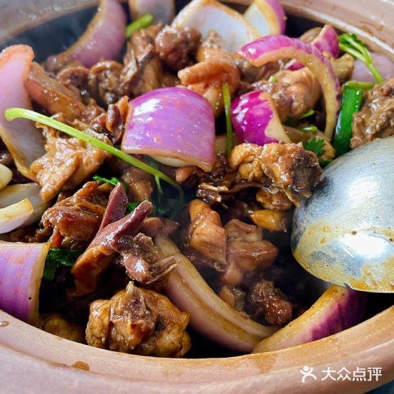 胡须佬鸡煲四季火锅店(皇岗总店) - 星际高球联盟-中国精英人士高尔夫旅游度假实景