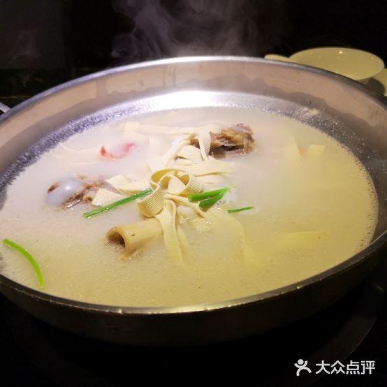 骨之味筒骨汤火锅(江头店) - 星际高球联盟-中国精英人士高尔夫旅游度假实景