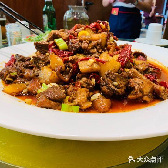东疆大盘鸡(八一路店) - 星际高球联盟-中国精英人士高尔夫旅游度假实景
