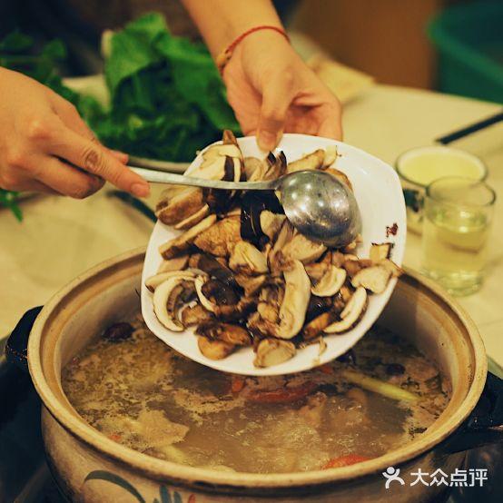 京川野菌王(总店) - 星际高球联盟-中国精英人士高尔夫旅游度假实景