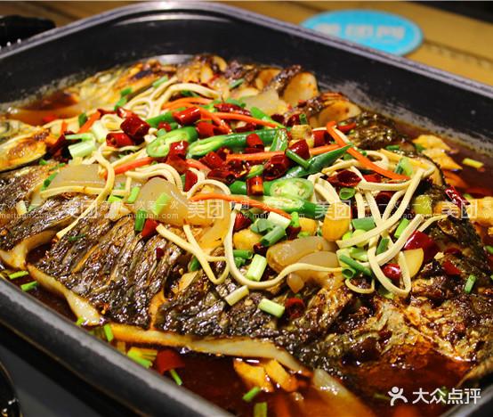 半山腰麻辣香锅烈风烤鱼(西大街店) - 星际高球联盟-中国精英人士高尔夫旅游度假实景