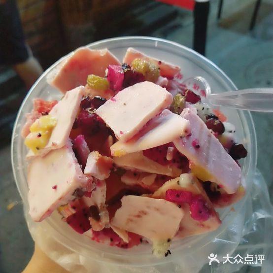 桥东区小吃街(察哈尔世纪广场店) - 星际高球联盟-中国精英人士高尔夫旅游度假实景
