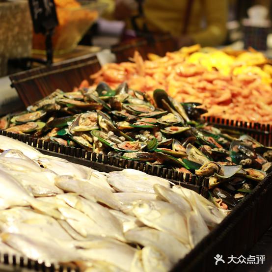 嗨吃围炉烤肉火锅自助(昌建广场店) - 星际高球联盟-中国精英人士高尔夫旅游度假实景