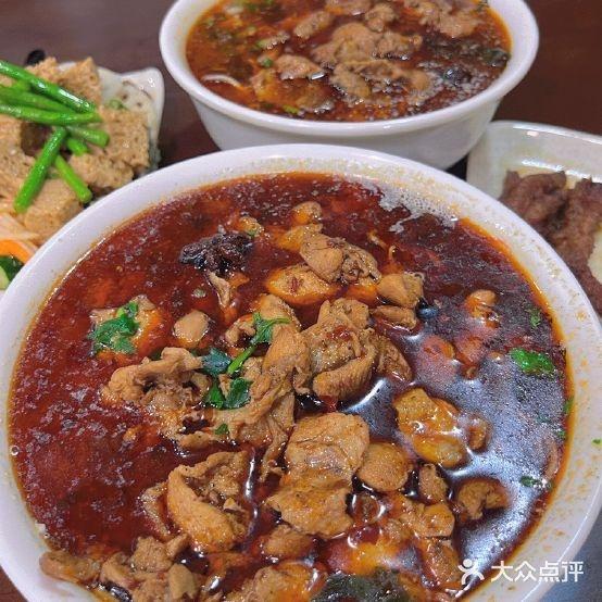 薄记烧鸡烩面(辽河路店) - 星际高球联盟-中国精英人士高尔夫旅游度假实景