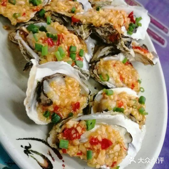 百姓美食街(百姓东四路店) - 星际高球联盟-中国精英人士高尔夫旅游度假实景